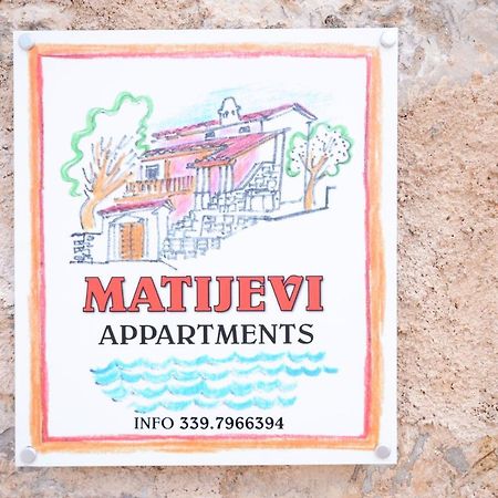Matijevi Apartments Sistiana Exteriör bild