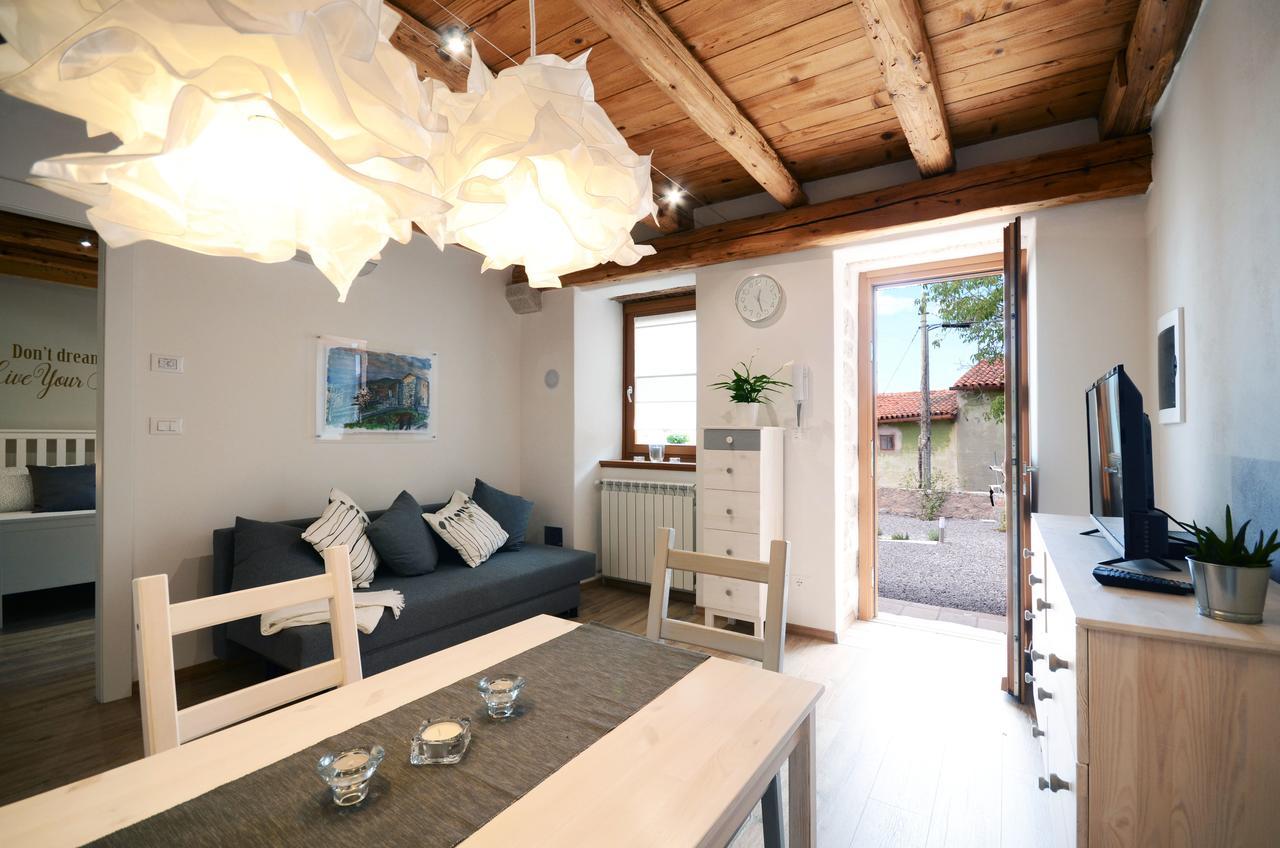 Matijevi Apartments Sistiana Exteriör bild