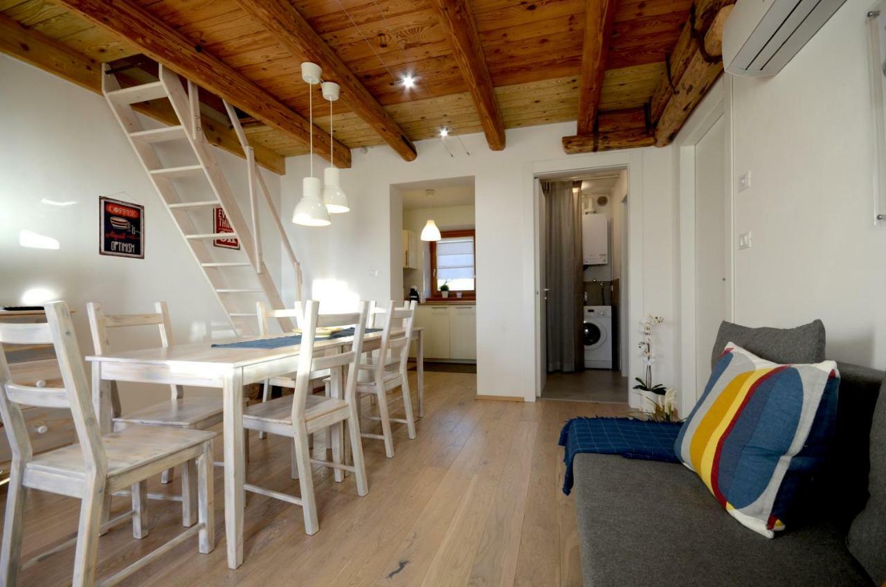 Matijevi Apartments Sistiana Exteriör bild
